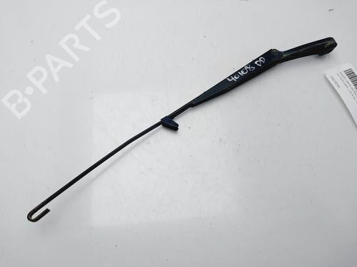 Used Front windshield wiper arm FIAT PUNTO (176_) 1.7 TD (71 hp) 32012424