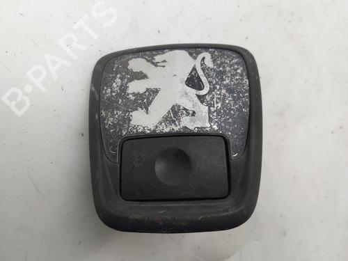 Bagagerumshåndtag Bagagerumshåndtag PEUGEOT 306 Hatchback (7A, 7C, N3, N5) 1.9 D (69 hp) 36300612 36300612