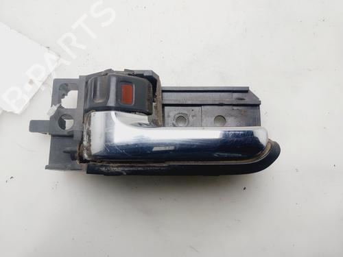 Venstre fortil invendig håndtag TOYOTA COROLLA (_E12_) 1.4 D (NDE120_, NDE120R) (90 hp) 32018182