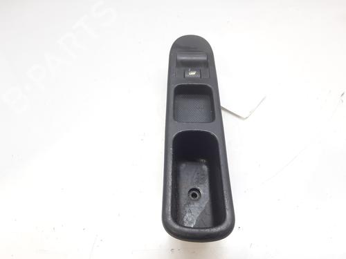Used Right front window switch PEUGEOT 307 Break (3E) 2.0 HDI 90 (90 hp) 12410882