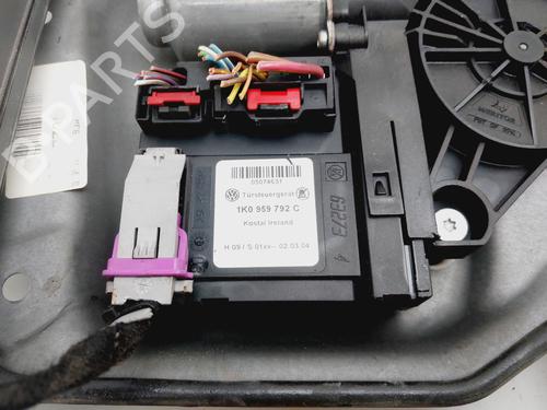 Rudehejsemekanisme Højre foran VW GOLF V (1K1)  | BP28208486C23 