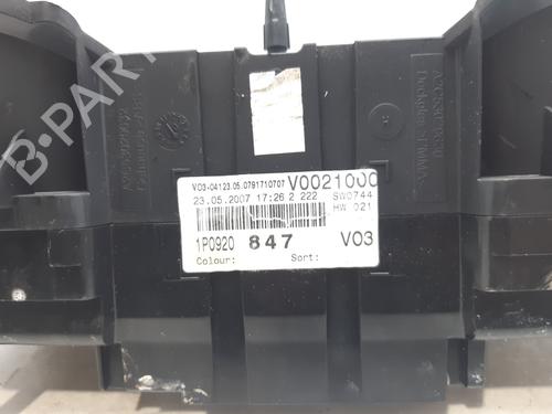 Instrument cluster SEAT LEON (1P1) 1.6 | BP16835737C47 