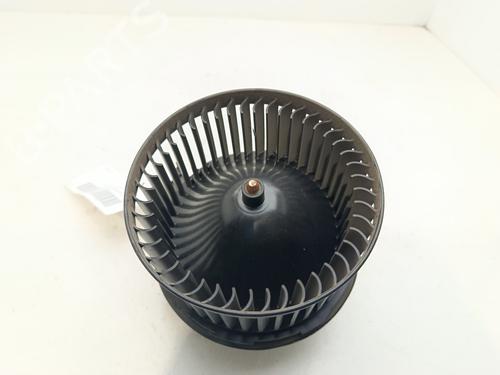 Used Heater blower motor Heater blower motor FORD FIESTA VI (CB1, CCN) 1.6 TDCi (95 hp) 35982368 35982368
