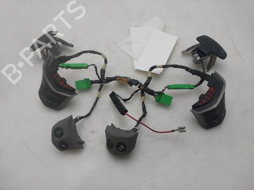 Kombi Kontakt / Stilkkontakt Kombi Kontakt / Stilkkontakt 38674372 38674372