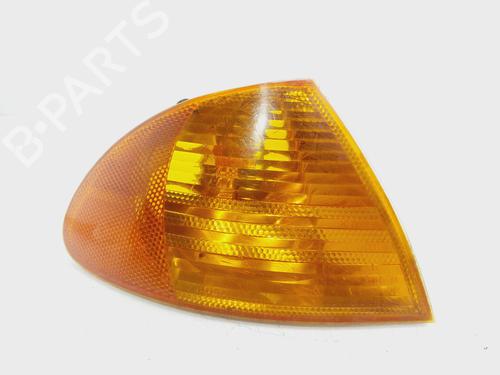 Used Right front indicator BMW 3 (E46) 320 d (136 hp) 24884727