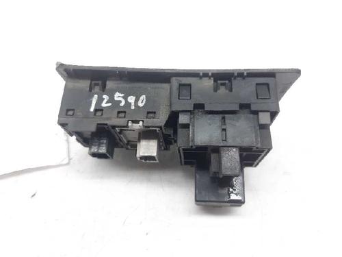 Switch RENAULT LAGUNA III (BT0/1) 1.5 dCi (BT00, BT0A, BT0T, BT1J) | BP5609711I30 