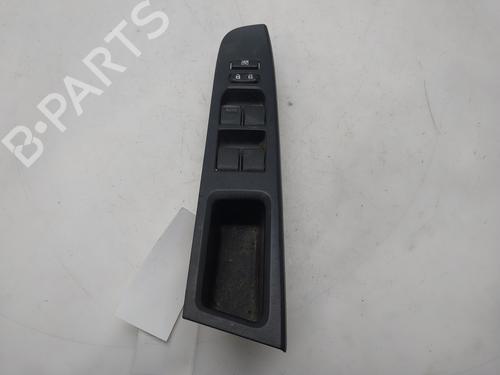 Venstre fortil elrude kontakt Venstre fortil elrude kontakt TOYOTA YARIS (_P13_) [2010-2020] 33619965 33619965