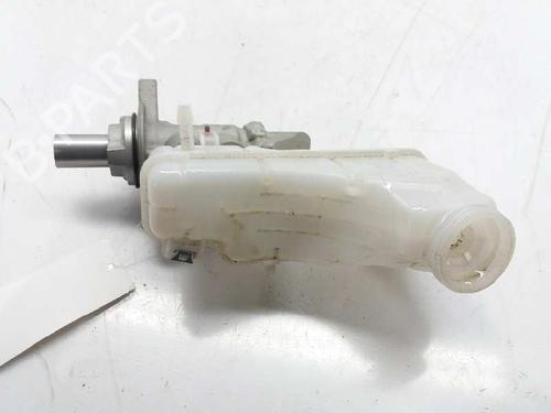 Used Brake master cylinder RENAULT MEGANE IV Hatchback (B9A/M/N_) 1.2 TCe 100 (B9MS) (100 hp) 5336730