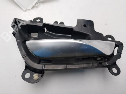 Used Front right interior door handle Front right interior door handle BMW 1 (F20) 118 d (143 hp) 33604789 33604789