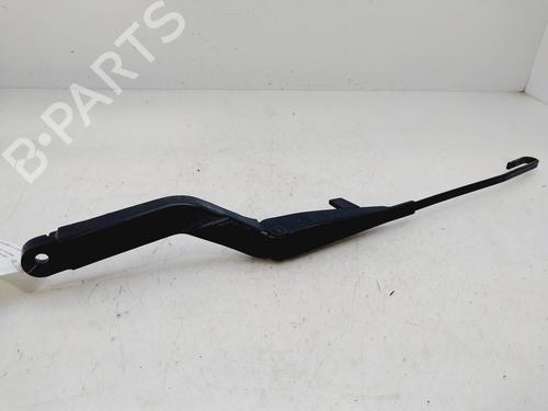 Used Front windshield wiper arm BMW 5 (E34) 525 i 24V (192 hp) 30942516