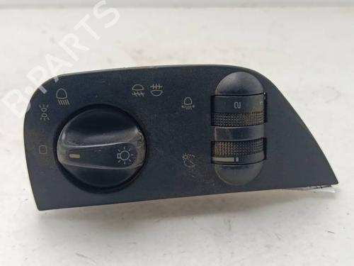 Used Headlight switch Headlight switch 39513730 39513730