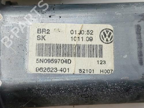 Right rear window motor VW TIGUAN (5N_)  | BP29967394E22