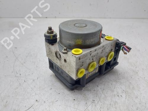 Used ABS pump RENAULT CLIO III (BR0/1, CR0/1) [2005-2014]  31060399