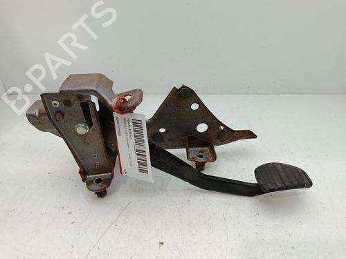 Pedal travão RENAULT CLIO III (BR0/1, CR0/1) 1.5 dCi (C/BR0G, C/BR1G) (68 hp) 31338842