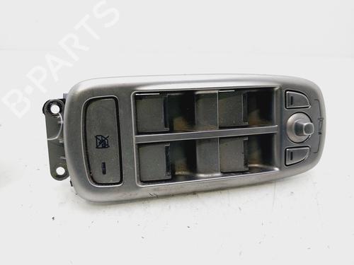 Used Left front window switch JAGUAR XF I (X250) 3.0 D (241 hp) 29585797