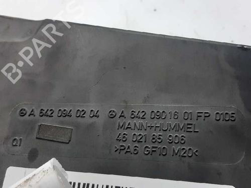 Air filter box MERCEDES-BENZ C-CLASS (W204) C 320 CDI (204.022) | BP13997587M87 