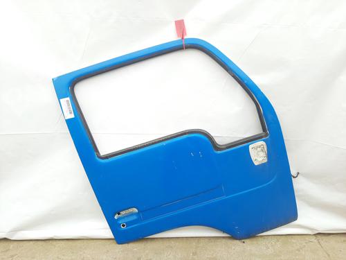 Used Right front door NISSAN CABSTAR E (TL_, VL_) 90.32, 90.28, 95.32, 95.28 (TL0) (90 hp) 11858145