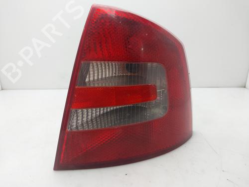 Used Right taillight Right taillight SKODA OCTAVIA II (1Z3) [2004-2013] 33930234 33930234