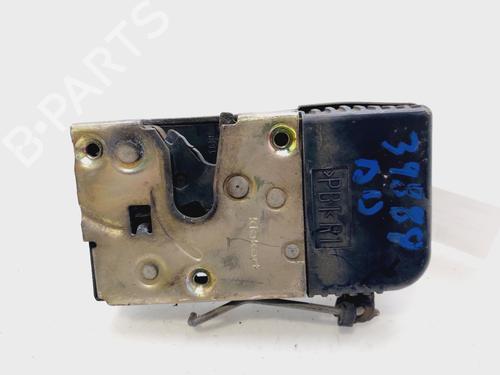 Højre fortil lås PEUGEOT 306 Hatchback (7A, 7C, N3, N5) 1.9 D (69 hp) 29967346