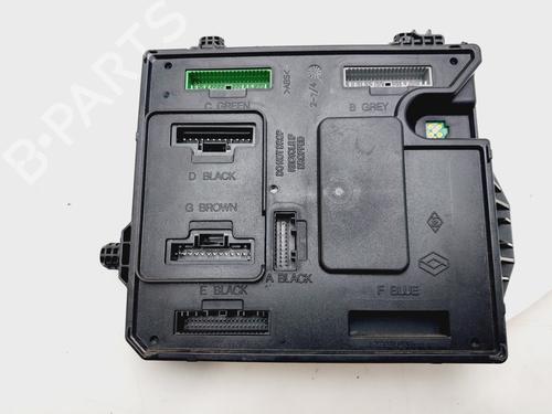 Used Fuse box RENAULT MEGANE III Hatchback (BZ0/1_, B3_) 1.2 TCe (BZ2B, BZ11) (116 hp) 21262088