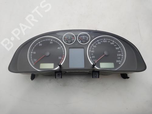 Used Instrument cluster Instrument cluster VW PASSAT B5.5 Variant (3B6) 2.5 TDI (150 hp) 33037252 33037252