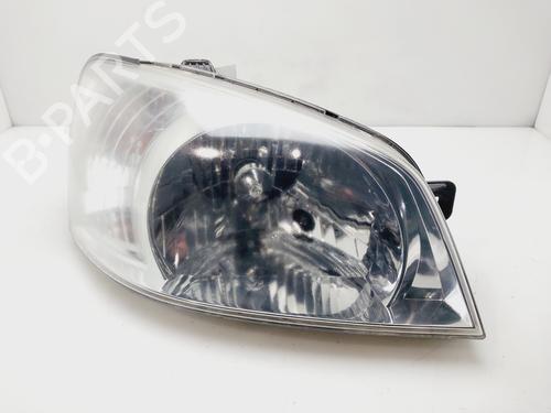 Used Right headlight HYUNDAI GETZ (TB) 1.3 i (82 hp) 31343610