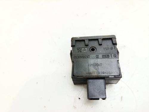 Headlight switch PEUGEOT 3008 I MPV (0U_) 1.6 HDi | BP29607636I24 
