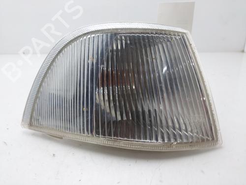 Used Right front indicator VOLVO V40 Estate (645) 1.8 (115 hp) 28013209