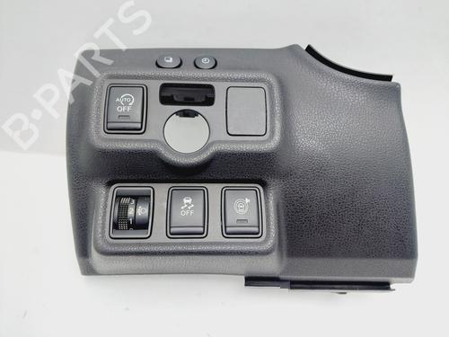 Used Switch NISSAN NOTE (E12) 1.2 (80 hp) 26507643