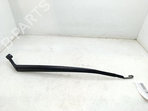 Used Front windshield wiper arm Front windshield wiper arm 37011321 37011321