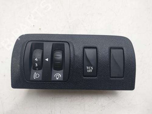 Used Switch RENAULT MEGANE III Hatchback (BZ0/1_, B3_) 1.5 dCi (BZ1G, BZ1W, BZ0R) (95 hp) 17901286