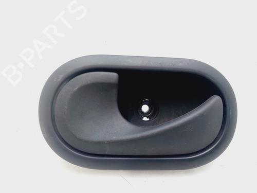 Venstre bak invendig håndtak RENAULT CLIO III (BR0/1, CR0/1) 1.2 16V (BR0R, BR1D, BR1L, CR0R) (65 hp) 20324536