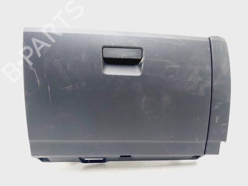 Used Glove box SEAT ARONA (KJ7, KJP) [2017-2026]  31161814