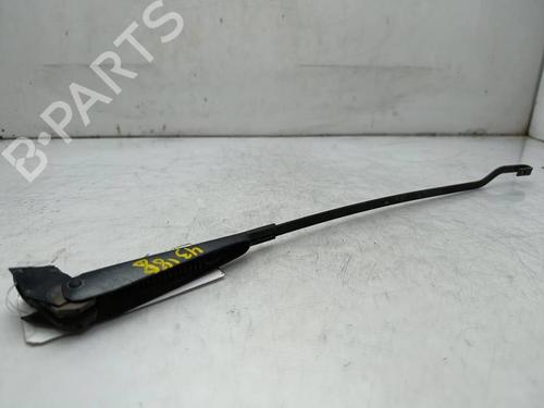 Used Front windshield wiper arm Front windshield wiper arm OPEL CORSA B (S93) 1.7 D (F08, F68, M68) (60 hp) 40435378 40435378