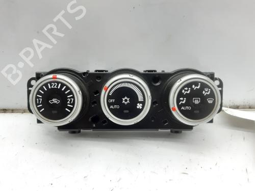 Airco bedieningspaneel MITSUBISHI OUTLANDER II (CW_W) 2.0 DI-D (CW8W) (140 hp) 9574359