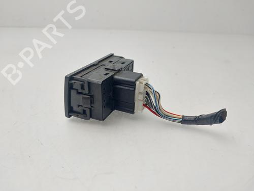 Spejlkontakt ISUZU D-MAX II (TFR, TFS) 2.5 CRDi 4x4 (TFS86J) | BP32132715I25 