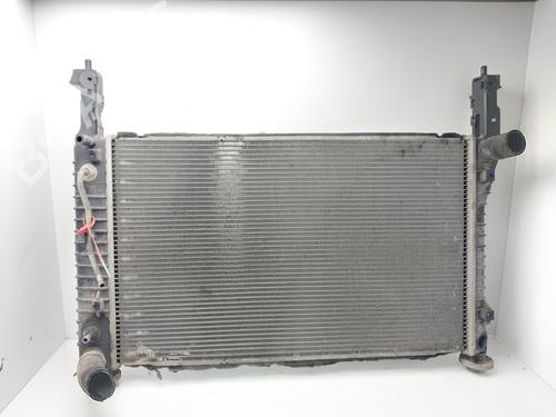 Used Water radiator CHEVROLET CAPTIVA (C100, C140) 2.0 D (150 hp) 32411079