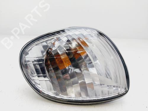 Used Right front indicator TOYOTA COROLLA Liftback (_E11_) 1.4 (ZZE111_, ZZE111R) (97 hp) 30588935