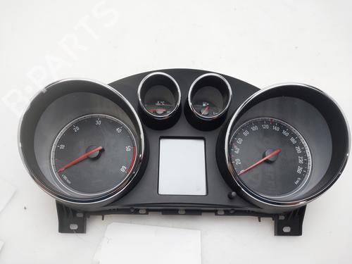 Used Instrument cluster OPEL INSIGNIA A Country Tourer (G09) 2.0 CDTi (47) (131 hp) 17902391