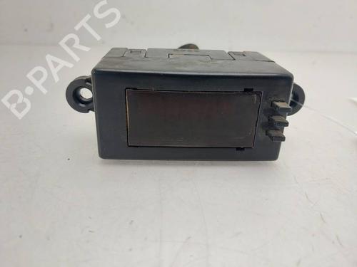 Used Display monitor Display monitor KIA SORENTO I (JC) 2.5 CRDi 4WD (140 hp) 40022586 40022586