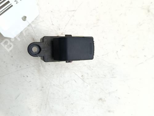 Venstre bagtil elrude kontakt Venstre bagtil elrude kontakt SUZUKI SWIFT IV (FZ, NZ) 1.3 DDiS (AZG413D, ZC02S, ZC92S) (75 hp) 35803777 35803777