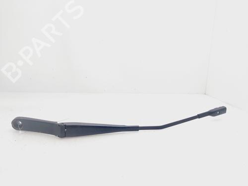 Used Front windshield wiper arm AUDI Q3 (8UB, 8UG) [2011-2020]  28123408