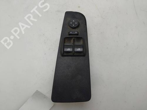 Used Left front window switch Left front window switch FIAT GRANDE PUNTO (199_) 1.3 D Multijet (75 hp) 40061193 40061193