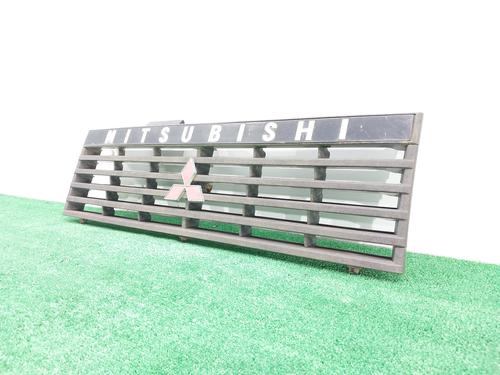 Grille MITSUBISHI PAJERO I Canvas Top (L04_G) 2.5 TD (L044G, L049G) | BP16783528C40 