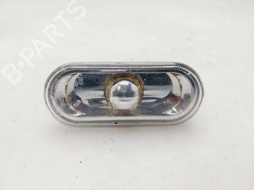 Piloto lateral derecho VW POLO IV (9N_, 9A_) 1.4 16V (75 hp) 30659838