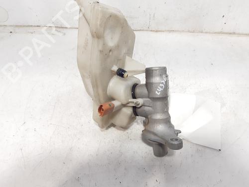 Brake master cylinder PEUGEOT 208 I (CA_, CC_) 1.4 HDi | BP8336577M77
