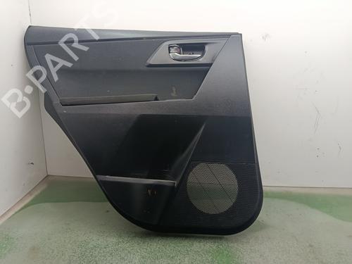 Forra trás esquerda Forra trás esquerda TOYOTA AURIS (_E18_) 1.8 Hybrid (ZWE186_, ZWE186R) (136 hp) 33931984 33931984