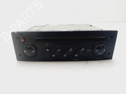 Used Radio RENAULT MEGANE II Estate (KM0/1_) 1.5 dCi (KM1F) (86 hp) 31705886