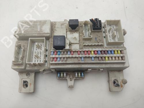 Used Fuse box Fuse box VOLVO V50 (545) 2.0 D (136 hp) 33605252 33605252