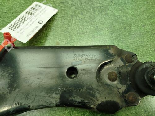 Right front suspension arm FORD FIESTA V (JH_, JD_) 1.4 TDCi | BP31089698M13 